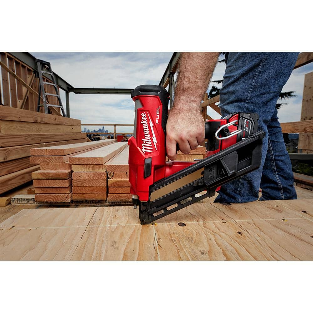M18 FUEL 3-1/2 in. 18-Volt 30-Degree Lithium-Ion Brushless Cordless Framing Nailer Kit with 5.0 Ah Battery Charger, Bag