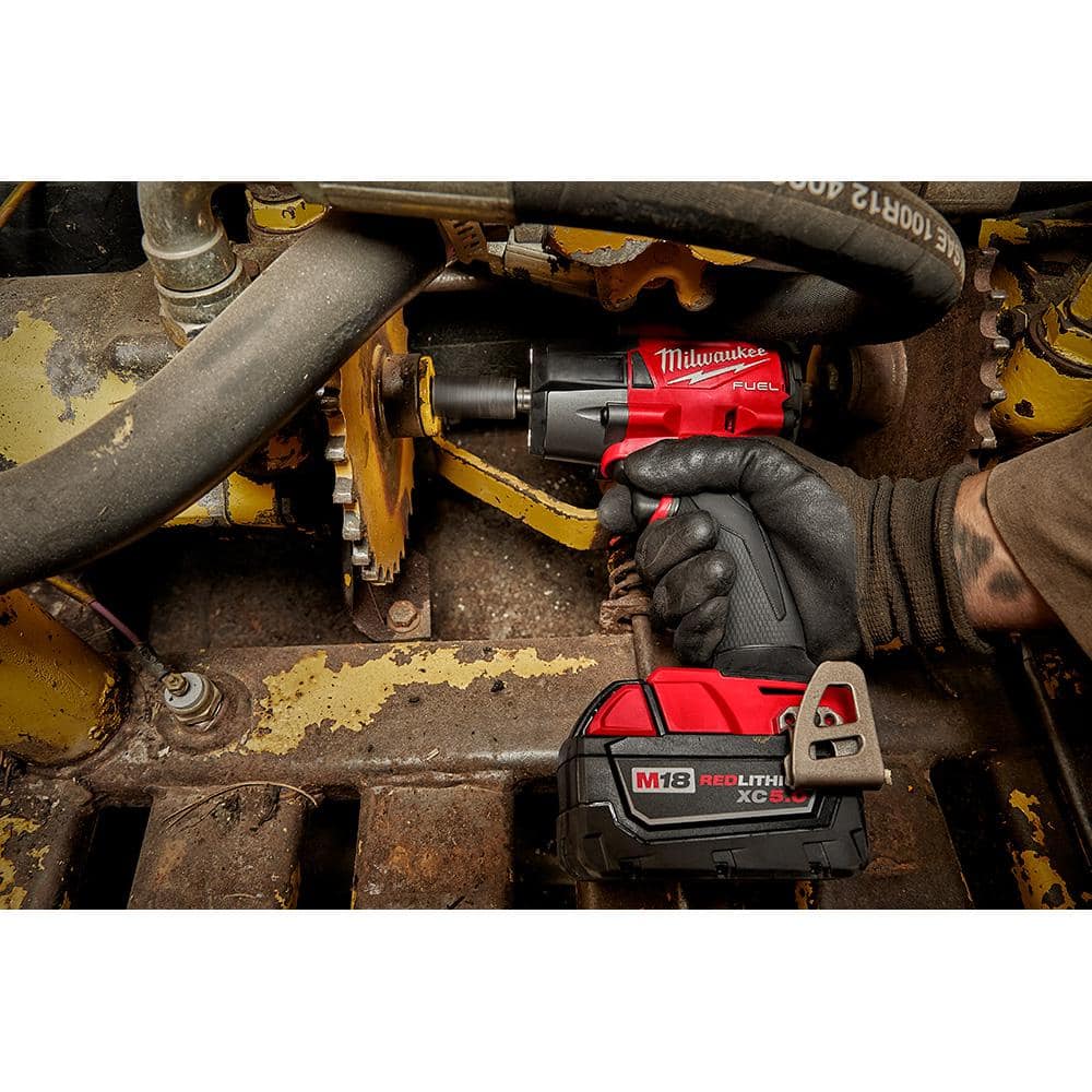 M18 FUEL Gen-2 18V Lithium-Ion Brushless Cordless Mid Torque 1/2 in. Impact w/Fring w/5.0 ah Resistant Battery