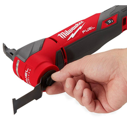 M18 FUEL 18V Lithium-Ion Cordless Brushless Oscillating Multi-Tool Kit w/M18 FUEL Grinder